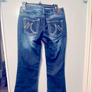 Maurices jeans